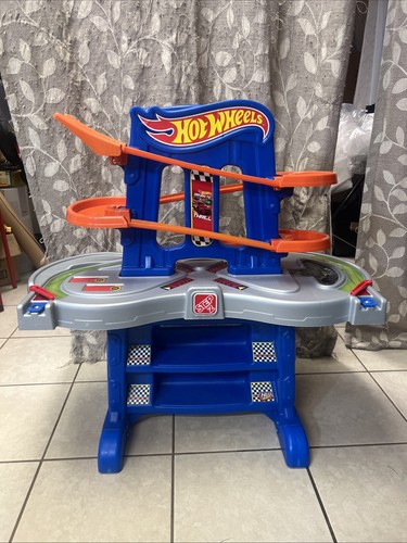 Step2 hot wheels - hot,