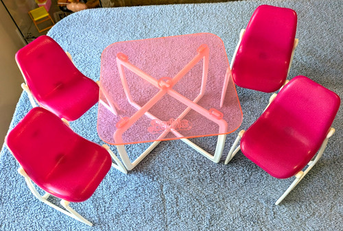 Vintage barbie dream house - barbie,