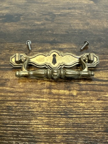 Broyhill drawer pull vintage - broyhill,