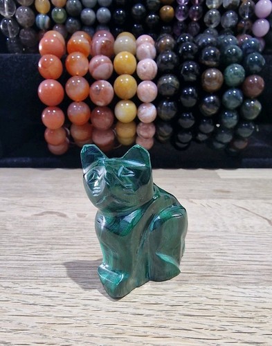 Malachite crystal cat - malachite,