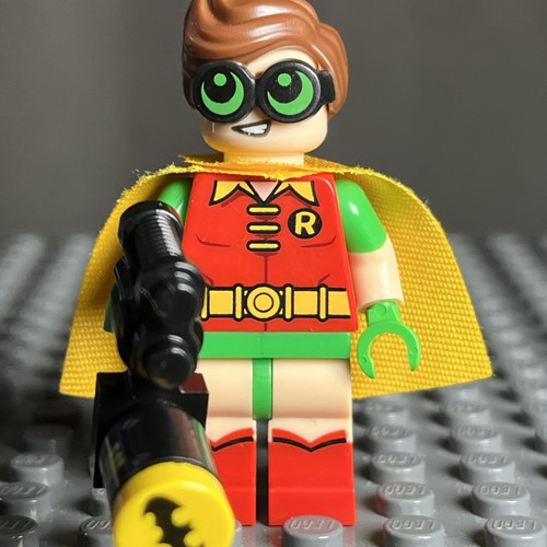 Lego robin minifigure - robin,