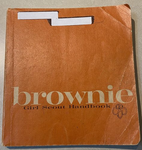 Vintage 1963 girl scout - ©1963,