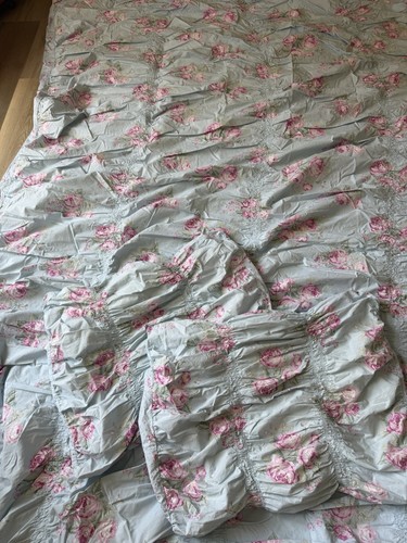 Simply shabby chic blue pink - chic,