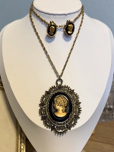 Vintage gold tone - tone, &