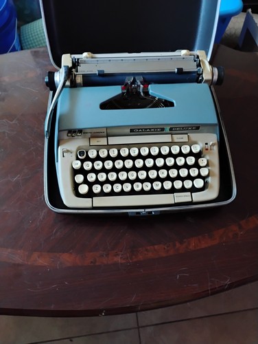 Vintage blue royal futura 800 - royal,