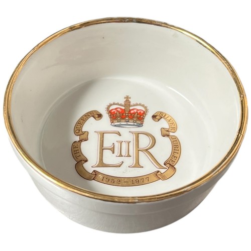 Vintage queen elizabeth - queen,