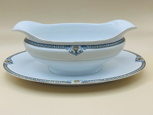 Noritake shirley gravy - (m),