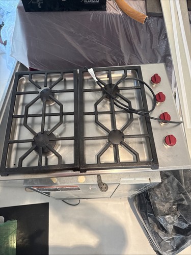 Wolf gas cooktop cg304p - cg304p/s, 30"w