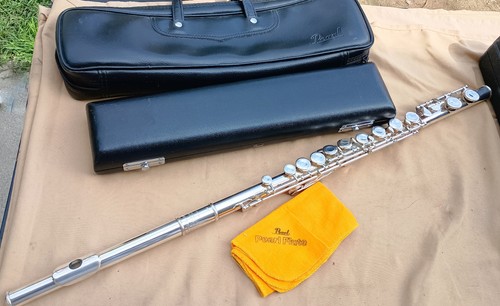Pearl flute model 501 with - pearl,