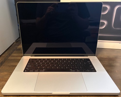 2023 pro macbook - 2023, 16"