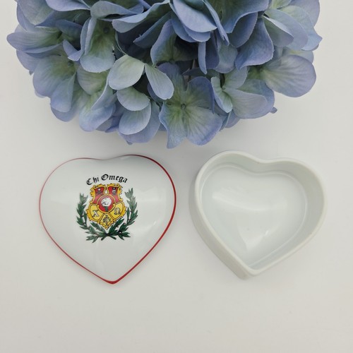 Vintage chi omega puffy - vintage, heart