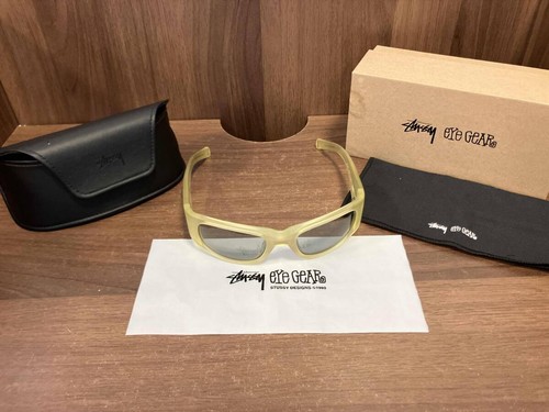Stussy rene sunglasses matte - stussy,