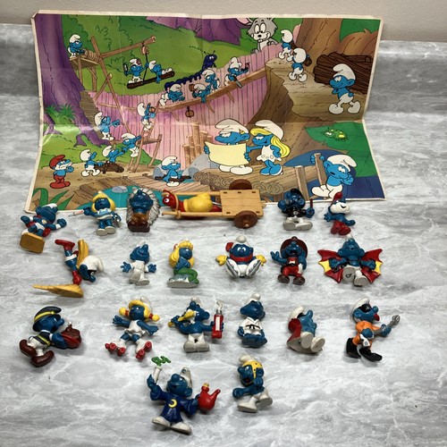 Vtg smurf figurines - vtg,