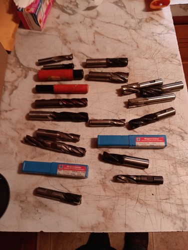 Lot assorted end mills - of,