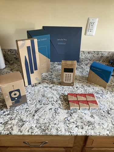 Brand new simplisafe - -, 10pc