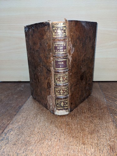Old book buc hoz - old,
