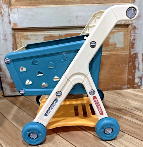 Funny happy shopping - shopping, cart