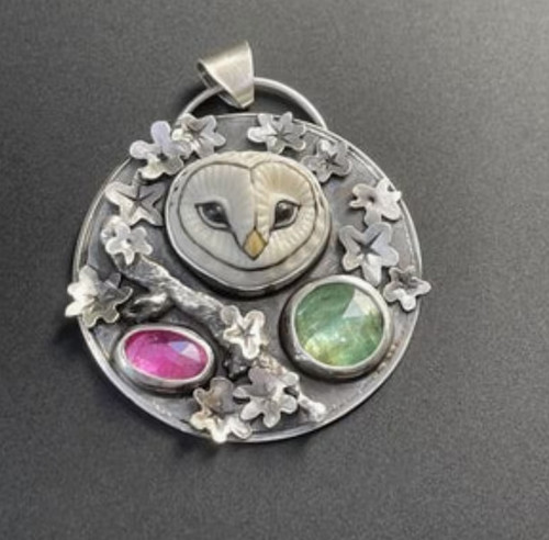 Barn owl stone flower pendant