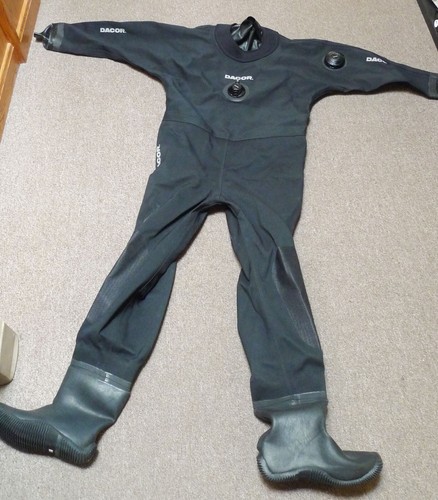 Dacor drysuit small - dacor, new