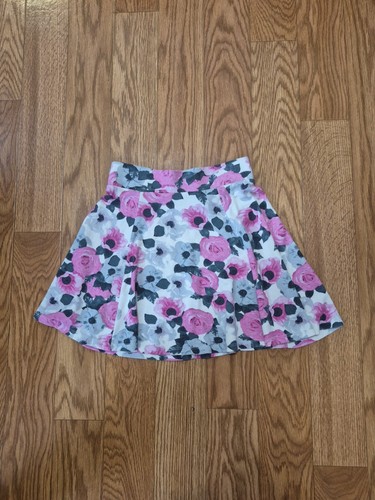 Divided floral flower - floral,