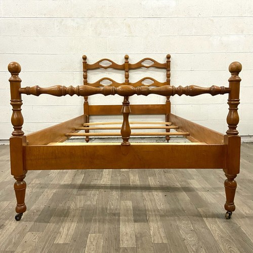 Vintage maple twin - twin, size