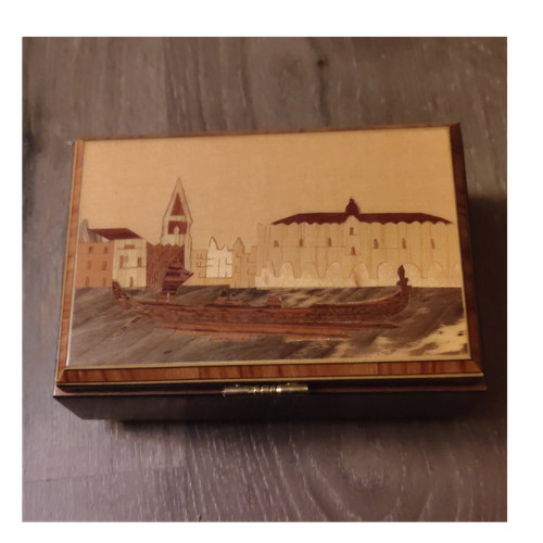 Wood inlay music - music, box