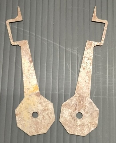 Single original gas pump - original, clock