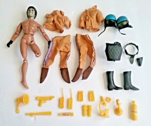 Vtg lot chips - chips, figure