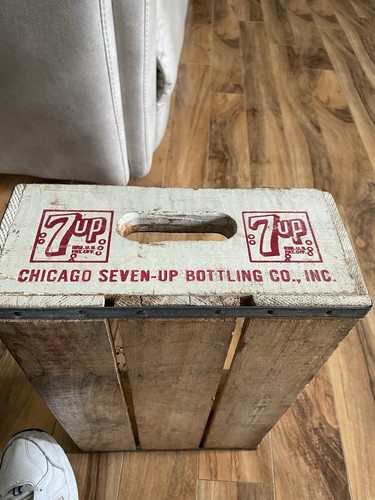 7up vintage wooden soda crate - 7up,
