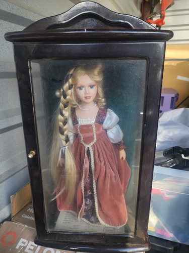Ashley belle porcelain - belle, doll