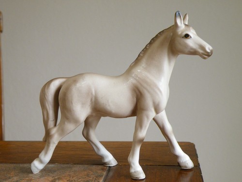 Vtg porcelain horse - porcelain, standing