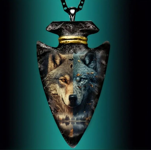 Wolf necklace arrowhead style - necklace,