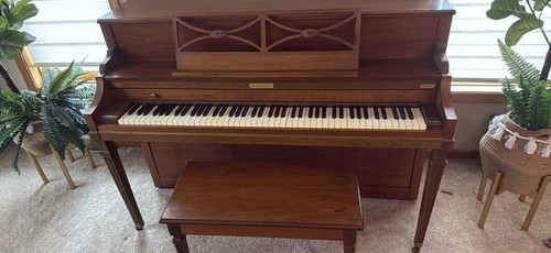Baldwin upright piano used - piano,
