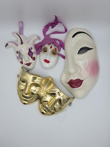 Lot porcelain masks - of, masks.