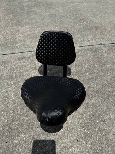 Bike seat with - backrest, saddle
