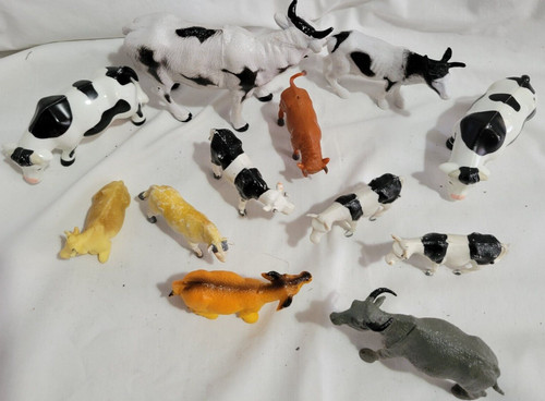 Lot plastic resin toy - lot,