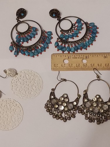 Earring bundle lot three - earring, of