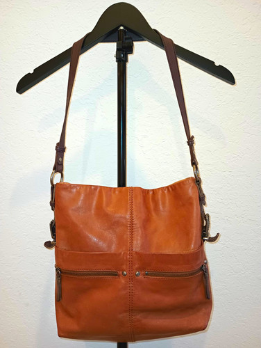 The sak brown - shoulder, zip