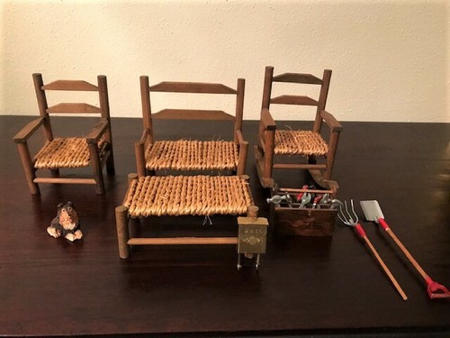 Vtg dollhouse piece - piece, lot
