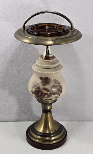 Vtg stand smoking - stand,