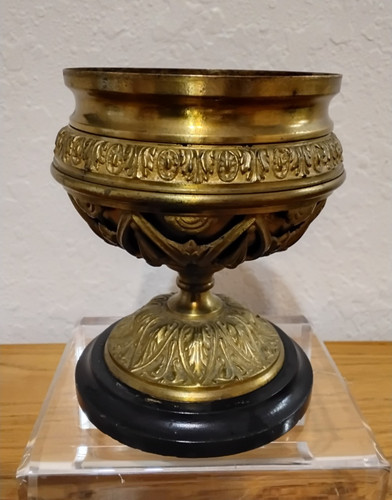Vintage heavy brass jardiniere - brass,