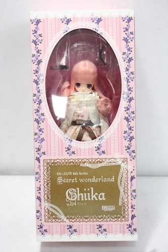 Azone secret little wonderland - azone,