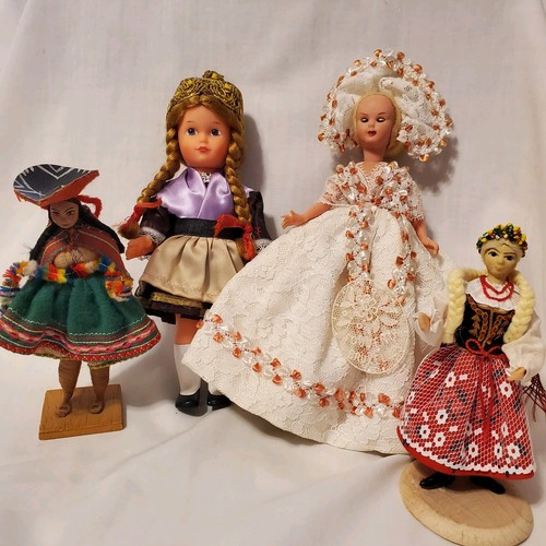 Lot four ethnic dolls - lot,