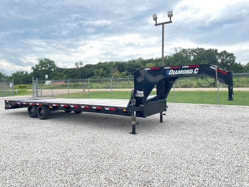 2023 x102 diamond - 28’x102”,