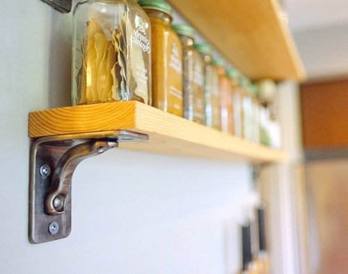 Metal shelf bracket - shelf, 3"x3"