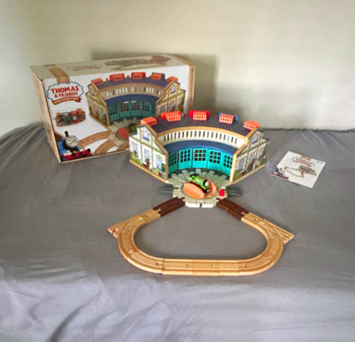 Thomas and friends wooden - thomas,
