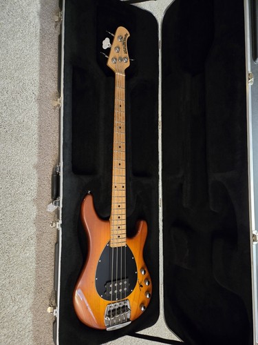 Ernie ball music man sterling - ball,