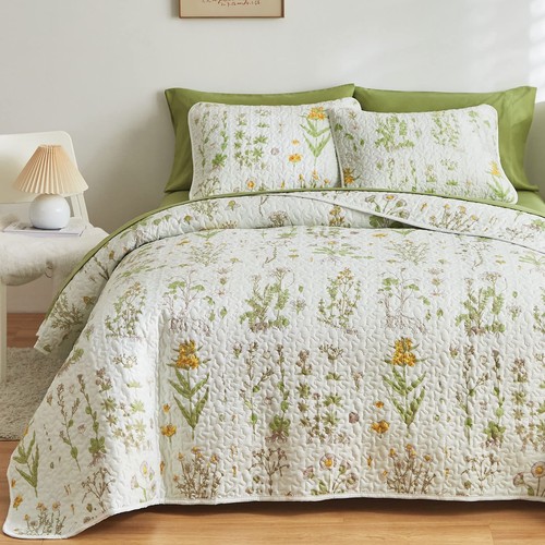 Pieces reversible quilt set - 3,