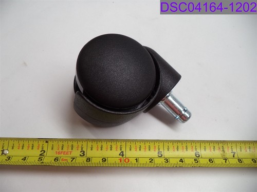 Qty black plastic twin - =,
