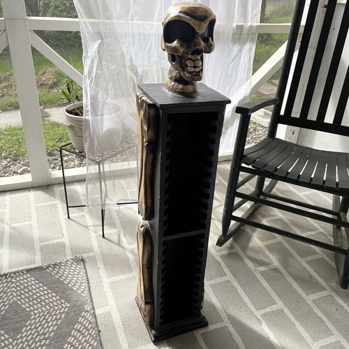 Skeleton halloween gothic - skeleton,